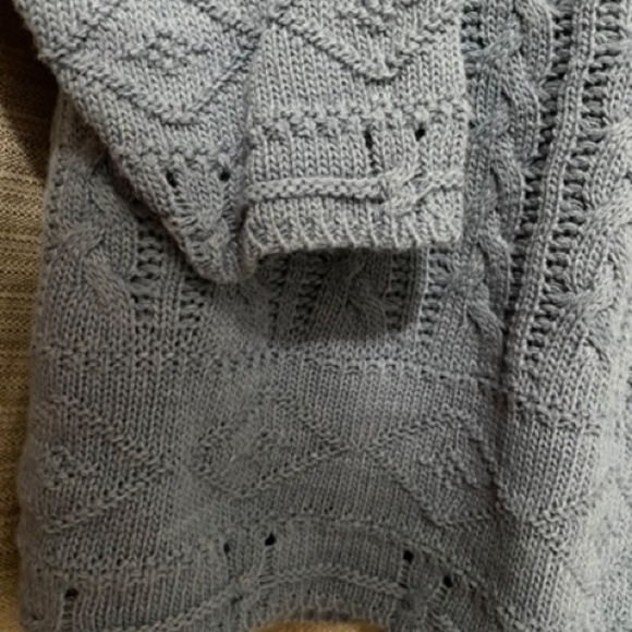 BFA Classics Small Long Sleeve Blue Cable Knit Sweater with Border - Picture 3 of 4